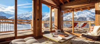 Chalet Ferret- Luxurious ski in ski out holiday with jacuzzi - OVO Network