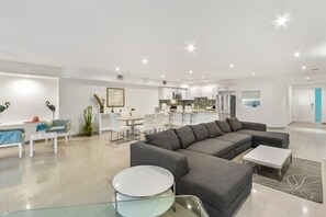 Living area - Wonderful Sunsets, Ocean Views, Close to Town (Cozumel)