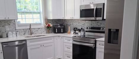 電子レンジ、オーブン、コンロ