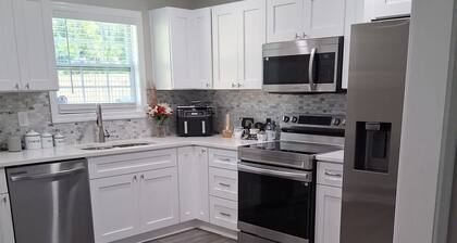 ABM Southern Vacation Rental
3-bedroom house in marvelous Savannah with WiFi