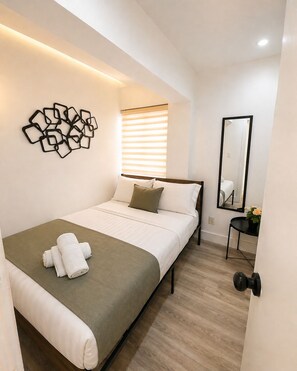 Business Double Room | Free WiFi - Santuaria Hollywood  (Hollywood)
