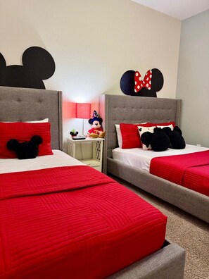 5 bedrooms, iron/ironing board, free WiFi, bed sheets