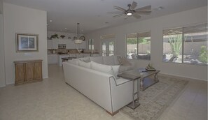 リビング エリア