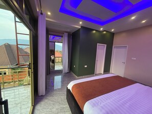 3 bedrooms, iron/ironing board, WiFi