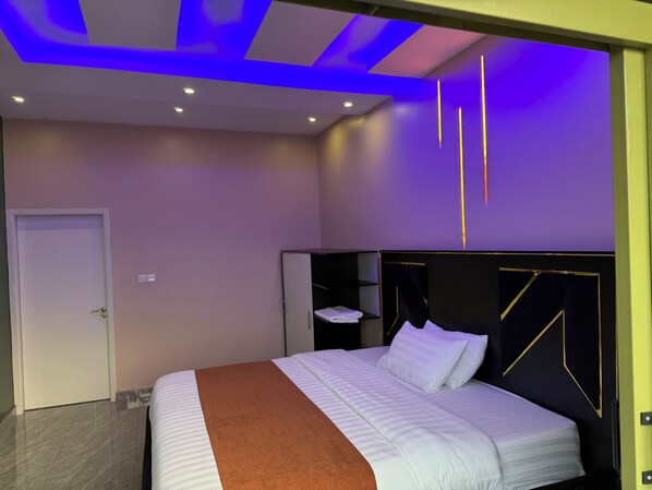 3 bedrooms, iron/ironing board, WiFi