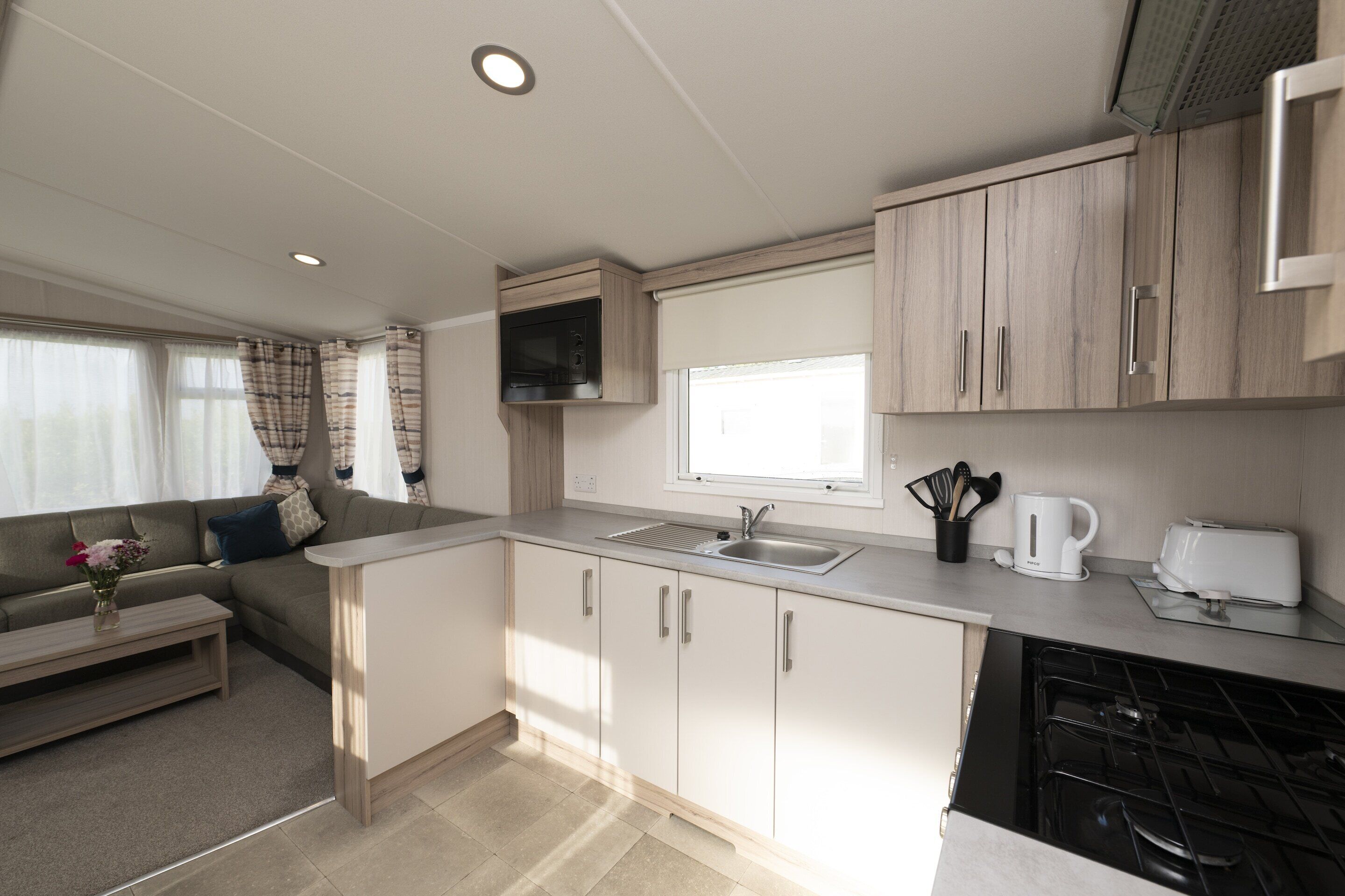 Mobile Home | Private kitchen