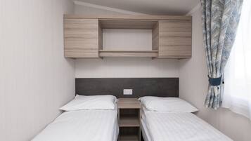Mobile Home | 3 bedrooms, bed sheets