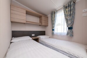 3 habitaciones y ropa de cama