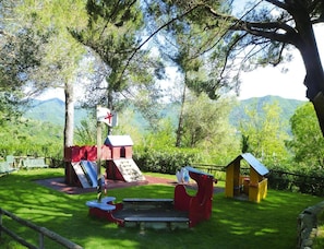 Mobile Home | Children's area