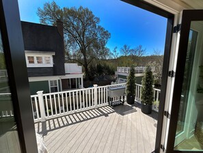 Terrace/patio - C&O Canal/Potomac River: Bethesda/Cabin John (Cabin John)