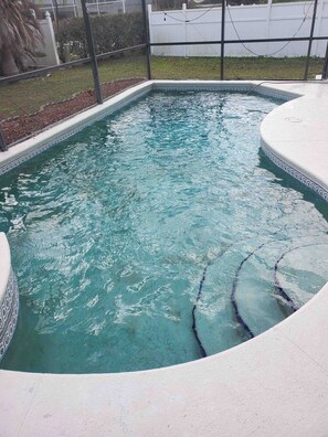 Piscine extérieure, piscine chauffée