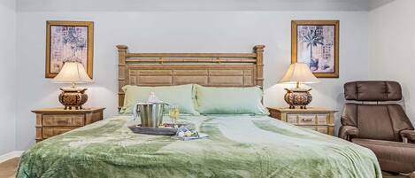 3 bedrooms, iron/ironing board, WiFi (free), bed sheets