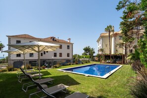 Pool - Blissful Seafront (Cascais)