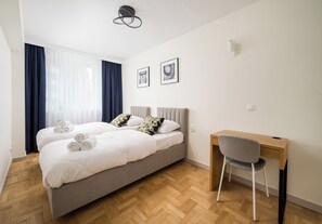 2 bedrooms, iron/ironing board, WiFi, bed sheets