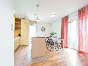 Dining - Reymonta Vivid Space Apartment (Wrocław)