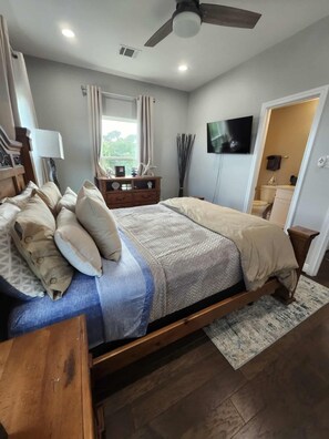 2 bedrooms, in-room safe, iron/ironing board, travel cot