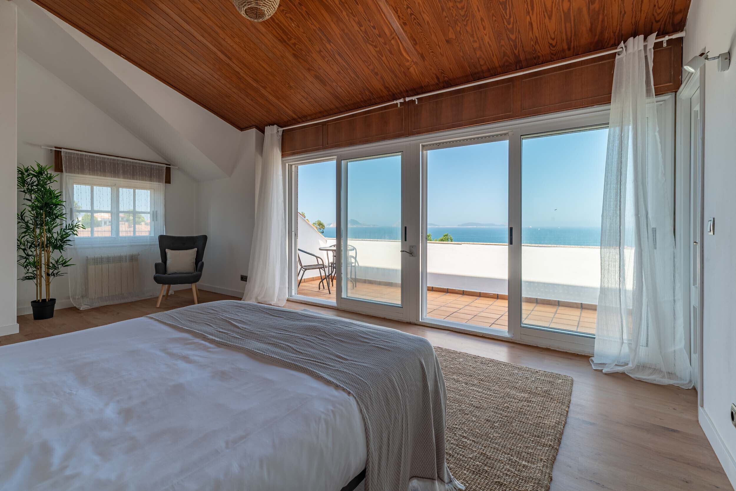 4 dormitorios, tabla de planchar con plancha, wifi gratis y ropa de cama