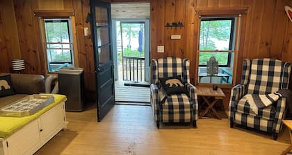 Serene 4-bedroom cabin in Sweden on Stearns Pond perfect for relaxing getaways