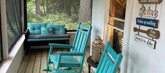 Serene 4-bedroom cabin in Sweden on Stearns Pond perfect for relaxing getaways