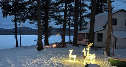 Serene 4-bedroom cabin in Sweden on Stearns Pond perfect for relaxing getaways