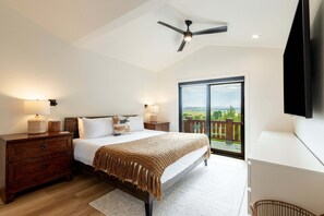 5 Schlafzimmer, Schreibtisch, Bügeleisen/Bügelbrett, kostenloses WLAN