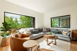 Smart TV, fireplace, video games