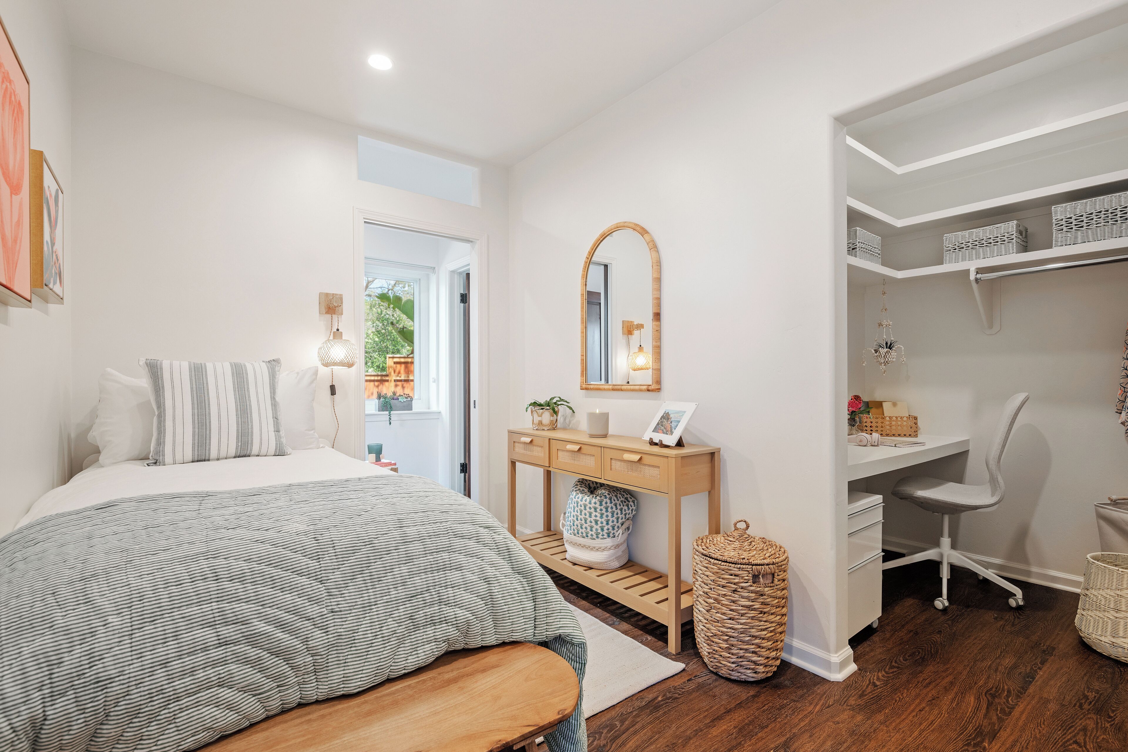 1 sovrum, skrivbord, strykjärn/strykbräda och gratis wi-fi