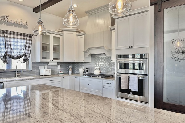 Microones, forn, placa de cuina i rentaplats