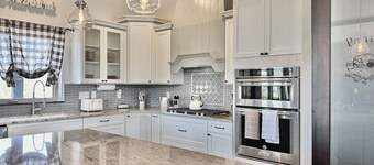 Charming 4-bedroom house with WiFi, AC in delightful Rifle