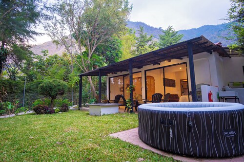Asteroid B612! "A heavenly refuge in Atitlan".