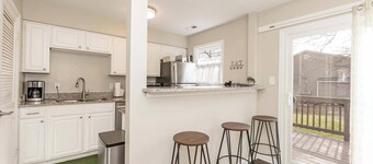 Private, Updated Townhouse in DT Apex