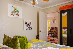 2 bedrooms, iron/ironing board, WiFi, bed sheets