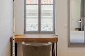 2 bedrooms, iron/ironing board, travel crib, WiFi - Avenue Centro Casa, Setúbal (Setúbal)