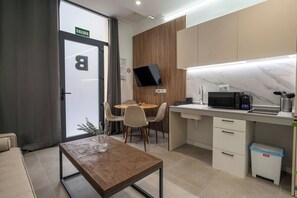 Interior - VLC HOST - Oriente B (València)