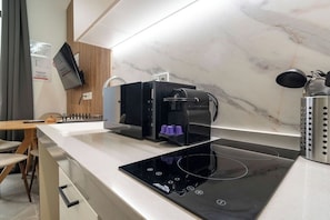 Fridge, microwave, coffee/tea maker, toaster - VLC HOST  -  Oriente B (València)