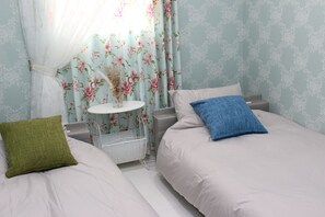 3 bedrooms, desk, free WiFi, bed sheets - 出雲大社から車で5分の場所にある一棟貸ゲストハウスマリドール (Taishachonyunan, Izumo-shi,)