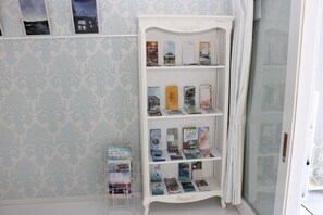 Interior - 出雲大社から車で５分の場所にある一棟貸ゲストハウスマリドール (Taishachonyunan, Izumo-shi,)