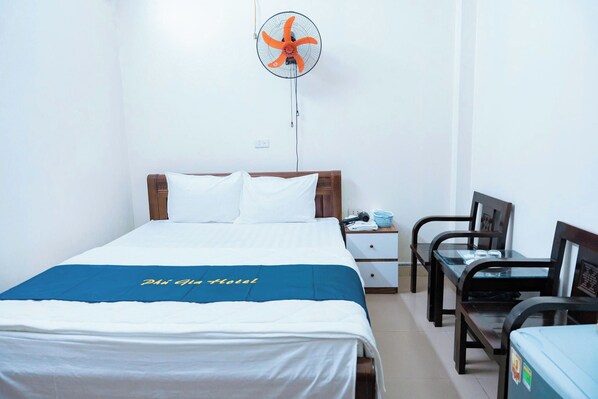 Desk, iron/ironing board, free WiFi