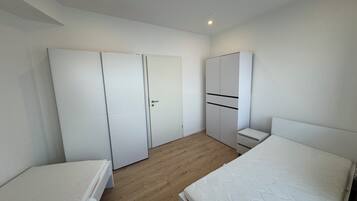 2 Schlafzimmer, Bügeleisen/Bügelbrett, WLAN, Bettwäsche