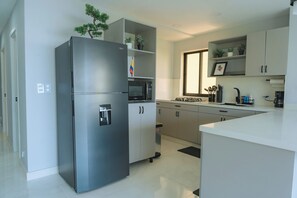 Microwave, stovetop, paper towels