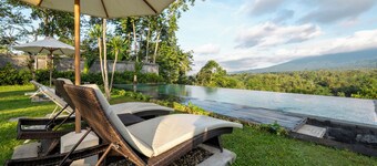 塔巴南昂塞里別墅