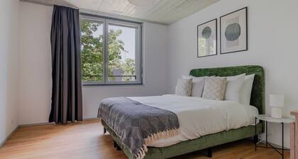 Blueground | Saatlen, balcony, nr Stadtpark