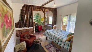 Standard Suite, Lanai, Garden View | Hypo-allergenic bedding, iron/ironing board, free WiFi, bed sheets - Chalés Nova Friburgo (Nova Friburgo)