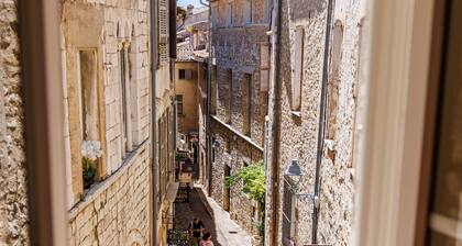 Apt Cocteau - At the heart of Saint Paul de Vence with terasse