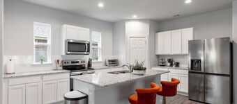 Spacious 4BR Central Fort Worth Gem