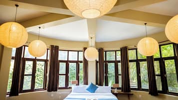Deluxe Studio Suite, Patio, Resort View | Desk, laptop workspace, free WiFi