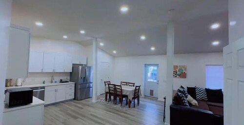 Quiet 2BR-Retreat Near Alum Creek & Lewis Center