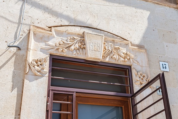 Gebäude
