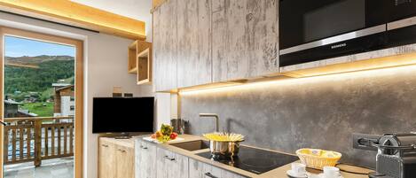 Refrigerador, microondas, horno, placa de cocina