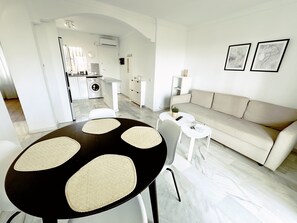 Interior - El Faro Hideaway by Lica Homes (Mijas)